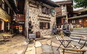 Hotel Petit Dahu - Chambres Et Restaurant